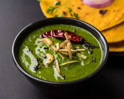 #Lockdown Recipes: Sarson Ka Saag Made Easy | Femina.in