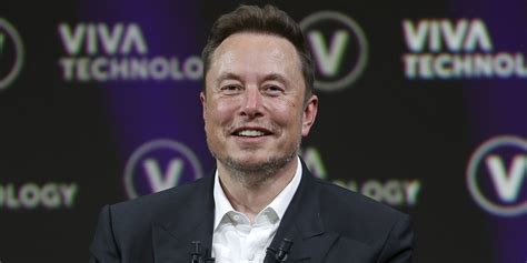 Elon Musk, 53, Sports a Black Eye at Oval Office Farewell Conference ...