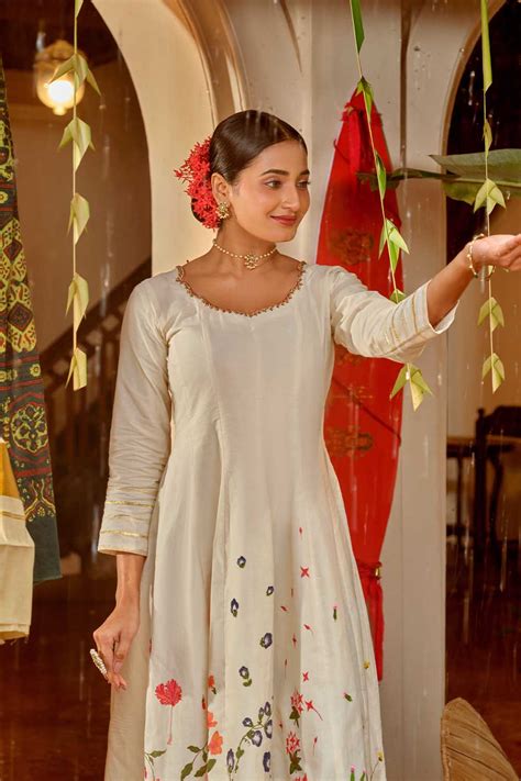 Offwhite Anarkali with Handpainted Flowers – Byhand