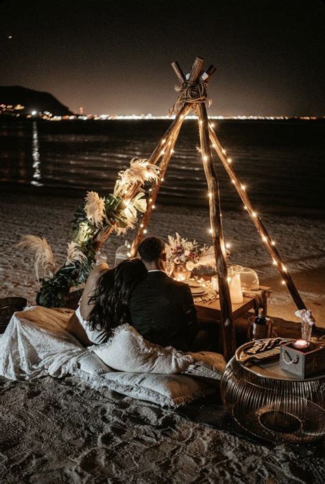 Pin by Mary on Love | Romantic picnics, Romantic beach, Romantic date ...