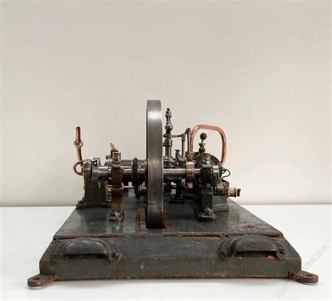 Victorian Model Steam Engine 的图像结果