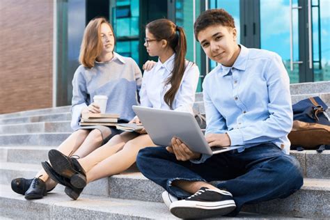 Computer Instructor 的图像结果