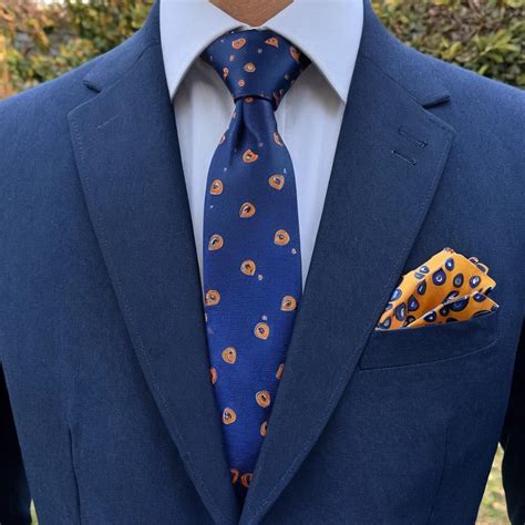 Master the Art of Matching Ties and Pocket Squares: Expert Tips ...