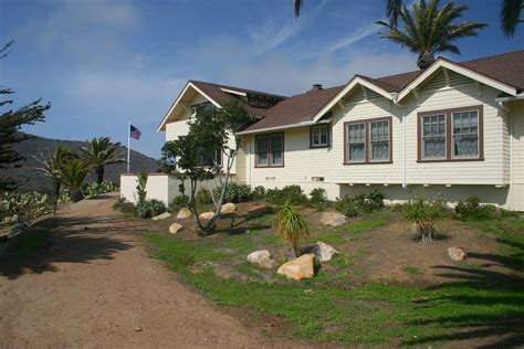 two harbors hotels catalina - Manuela Ritchey