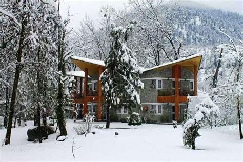 Stay At This Resort In Manali With An Open Air Spa