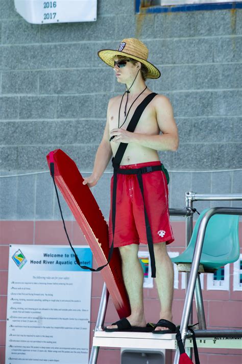 Hiring Daytime Lifeguards — Hood River Valley Parks + Recreation District