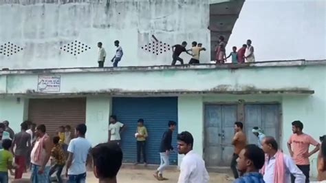 Motihari News: Clashes Break Out Between Two Groups During Mahaviri ...