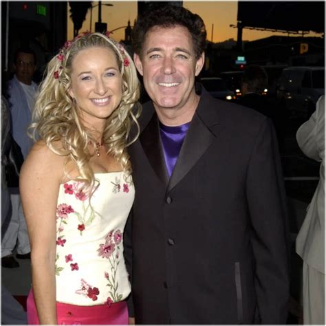 Barry Williams Net Worth & Wife - Famous People Today