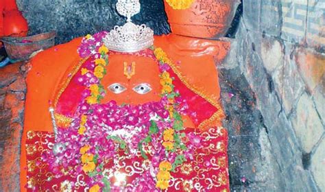 हनुमानजी के 10 प्रसिद्ध मंदिर, जानिए इनकी खासियतें - India TV Hindi ...