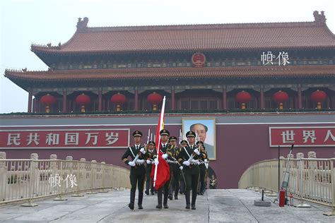 第33期：天安门国旗护卫队：升好祖国第一旗 _中国网