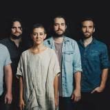 FALLING FORWARD (EN ESPAÑOL) - Birdtalker - LETRAS.COM