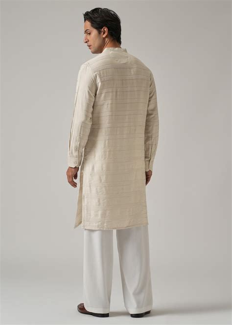 Buy Kurta for Men Online in India | Banana Club