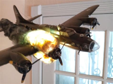 Model Aircraft Explosions 的图像结果