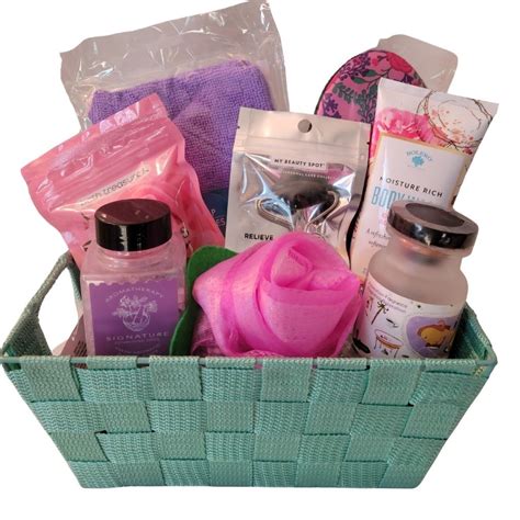 Fun & Cheap DIY Gift Basket Ideas with Dollar Tree | Happy Mom Hacks ...