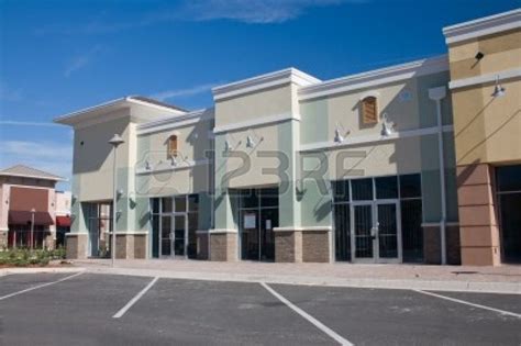 Mall Front View 的图像结果