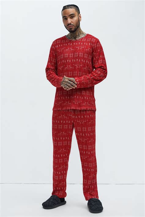 Holiday Feeling Christmas Holiday PJ Set - Red | Fashion Nova