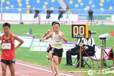 【直击全运会】男子5000米 贵州运动员毛金虎获第四_东方体育