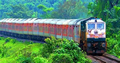 Indian Railway: চলবে উন্নয়ন, এই ডিভিশনে বহু ট্রেন চলাচলে বদল আনল রেল
