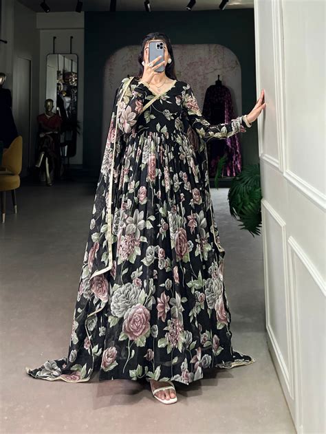Black Color Floral Print With Lace Border Marbel Gown – Looknbook Art