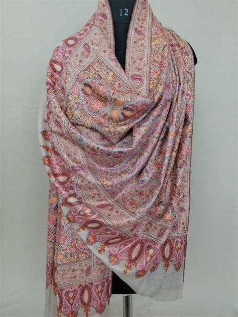 Pashmina Artisan | Finest Handmade Shawls & Crafts