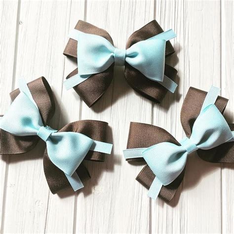Brownie Bows ! The perfect match to your daughter's Brownie outfit ...
