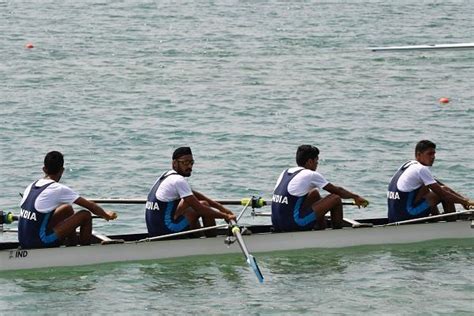 Asian Games 2018: भारतीय पुरुष रोइंग टीम ने क्वाडरपल स्कल्स स्पर्धा में ...