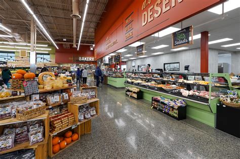 Celebrating the New Yoke's Fresh Market: A Community-Centered Addition to Airway Heights ... - yokes airway heights wa