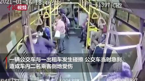 上海一公交车避险急刹致一女乘客身亡_凤凰网视频_凤凰网