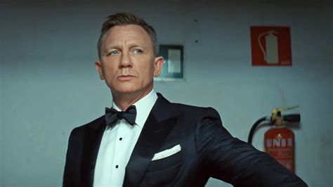 James Bond White Tuxedo Daniel Craig