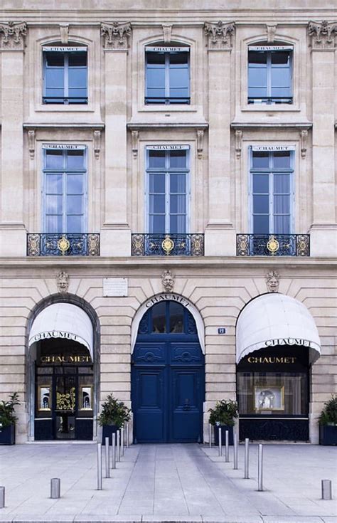 Chaumet Joaillier Place Vendome | Blue doors, Windows, Large building