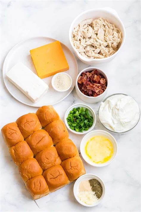 Easy Crack Chicken Sliders (on Hawaiian Rolls) | Busy Day Dinners