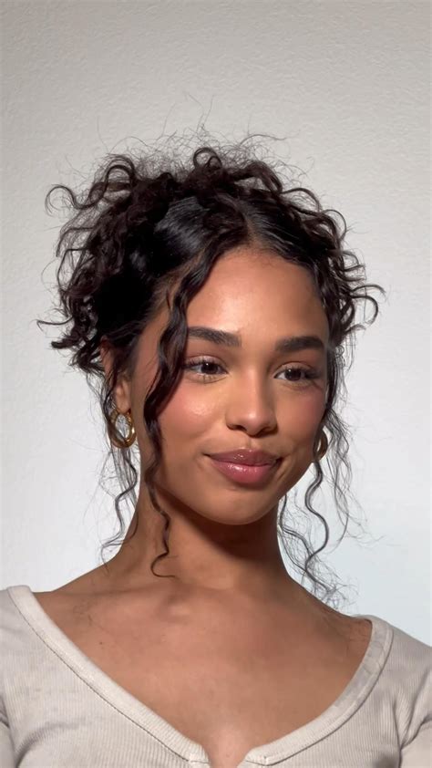 30 amazing ways to rock curtain bangs curly hair – Artofit