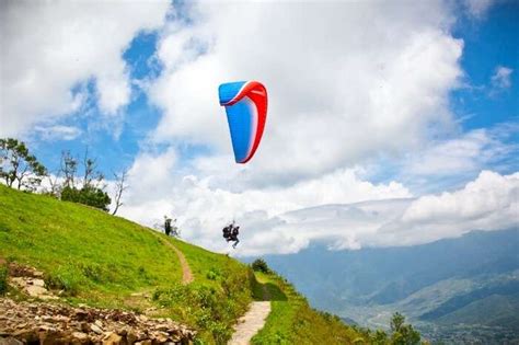 Go Paragliding In Khajjiar For A Daring Weekend Getaway In 2026