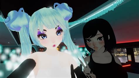 What It's Like To Dance At A VR Strip Club - Tech