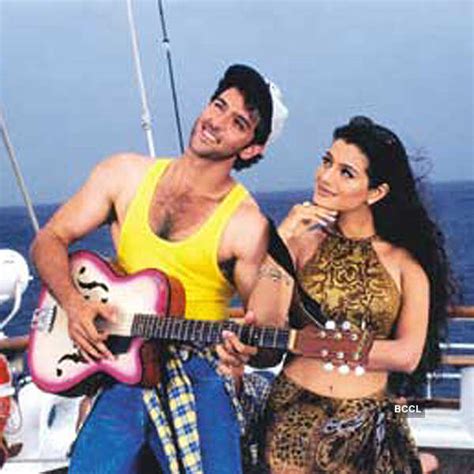 In Kaho Na Pyaar Hai, there is a scene where Raj is shot in the arm the ...