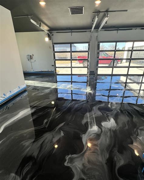 F l o o r R e s c u e on Instagram: "E P O X Y 🖤🩶🤍 Garage Floor ...