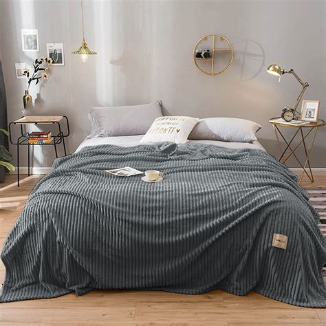 SIfdSeng King Size Blankets for Bed Lightweight Soft Hugging Blanket Is ...
