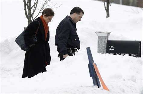 Jurors visit Aaron Hernandez’s home on tour of key spots in murder case