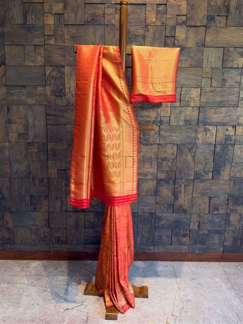 Sindoori Red Golden Zari Kanjivaram Silk Saree – House of Vardha