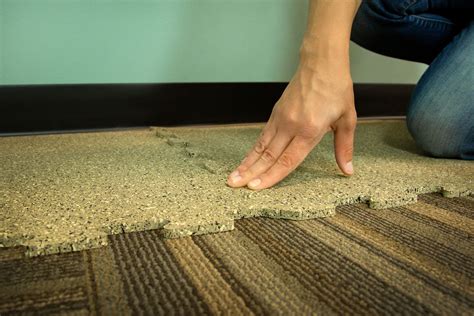 How to install rubber gym flooring in 9 super easy steps diy weekend ...