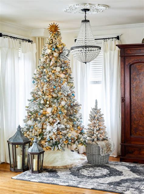 Best Decoration For White Christmas Tree at Jamie Gibb blog