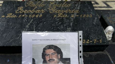 Pablo Escobar: Colombians mark 25 years since drug lord's death | World ...