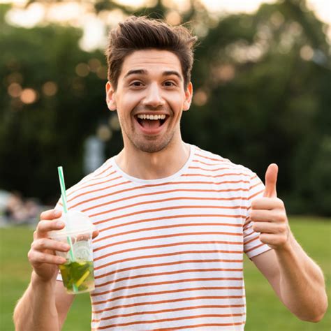 Effervescent Matcha Green Tea & Micro Nutrients for Everyday Health ...