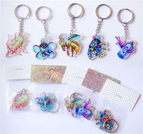 Bug Keychains 的图像结果