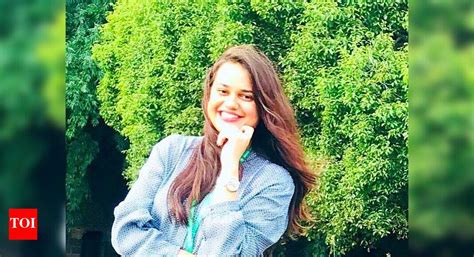 IAS topper Tina Dabi Khan has taken the internet by storm with just one ...