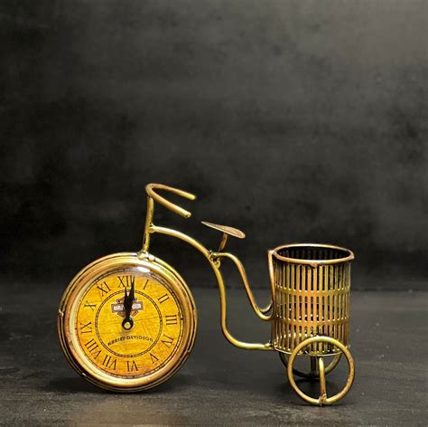 ANTIQUE DECORATIVE METAL BICYCLE PEN HOLDER WITH CLOCK SHOWPIECES HOME ...