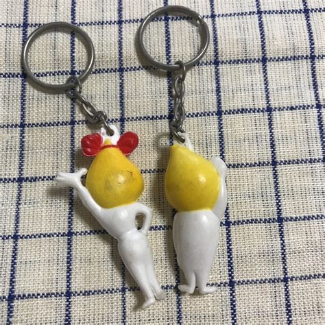 フランスヴィンテージ キーホルダー エッソボーイ&エッソガール EssoBoy & Esso Girl 1 | French Brocante