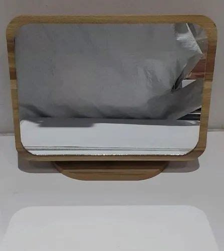 Display Bust - Acrylic Display Bust Manufacturer from Mumbai