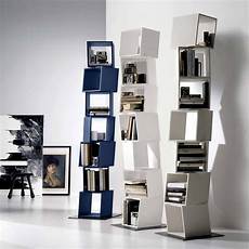 librerie a colonna idee libreria a colonna un totem arreda in librerie a colonna idee libreria a colonna un totem arreda in