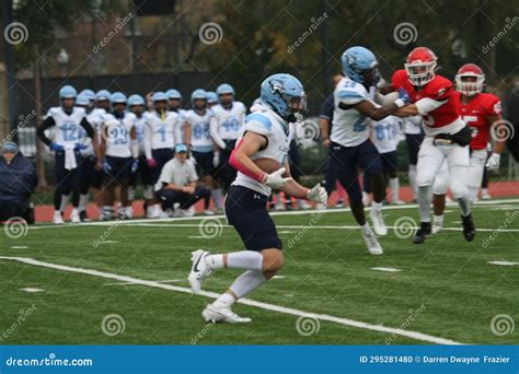 Wash U Vs. Elmhurst Football 2023 LI Editorial Image - Image of ...